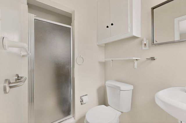 9900 Mesa Arriba Avenue NE, Albuquerque, NM 87111