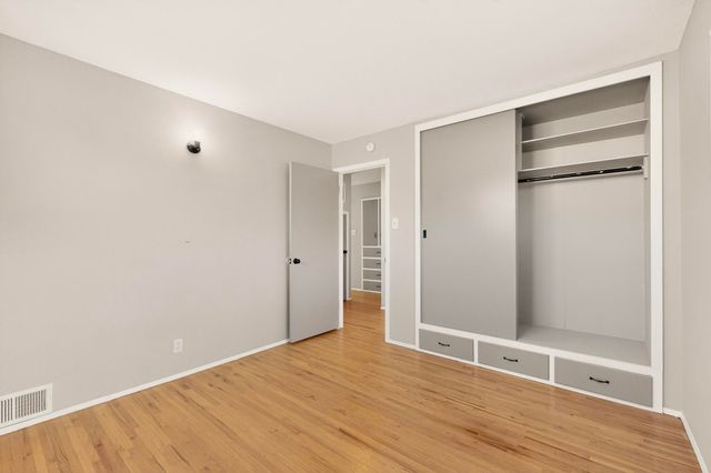 9900 Mesa Arriba Avenue NE, Albuquerque, NM 87111