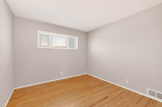 9900 Mesa Arriba Avenue NE, Albuquerque, NM 87111