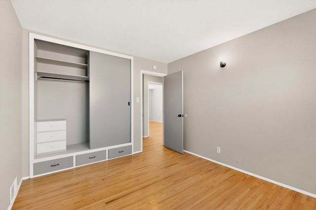 9900 Mesa Arriba Avenue NE, Albuquerque, NM 87111