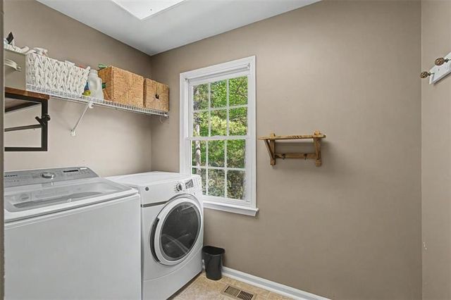 229 Hunters Crossing, Dallas, GA 30157