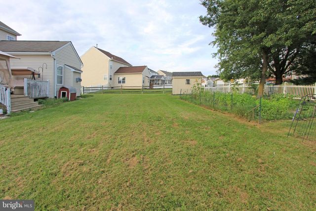 31 CRESTPOINT DR, New Castle, DE 19720
