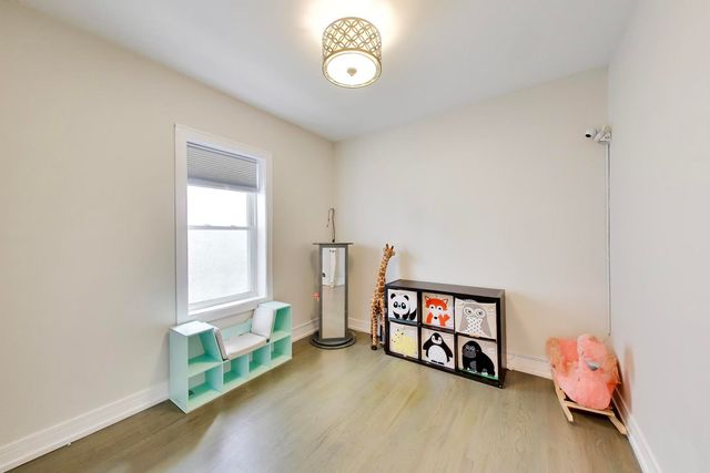 3749 N Nora Avenue, Chicago, IL 60634