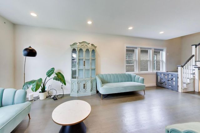 3749 N Nora Avenue, Chicago, IL 60634