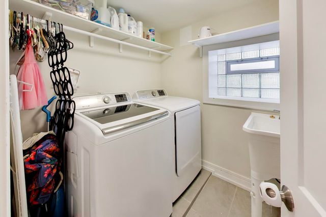 3749 N Nora Avenue, Chicago, IL 60634