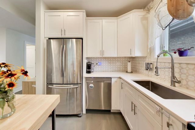 3749 N Nora Avenue, Chicago, IL 60634