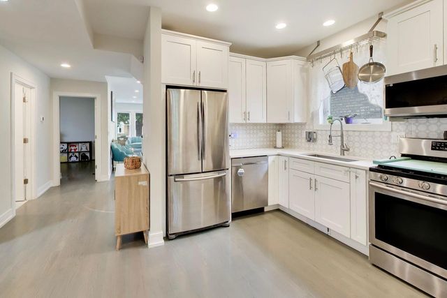 3749 N Nora Avenue, Chicago, IL 60634