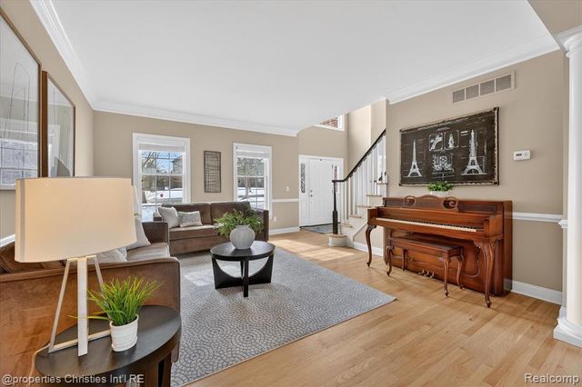 15465 Prestwick Circle, Northville, MI 48168