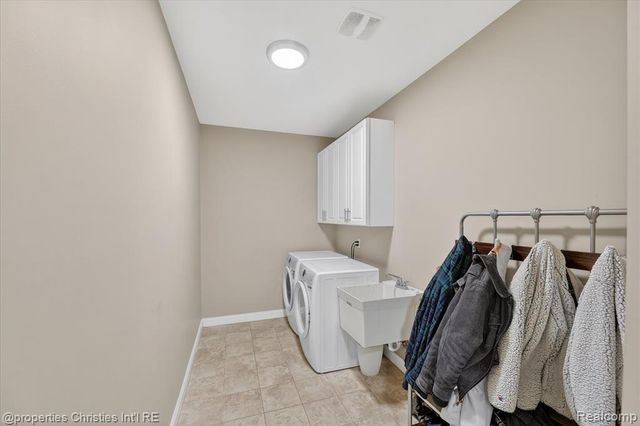 15465 Prestwick Circle, Northville, MI 48168