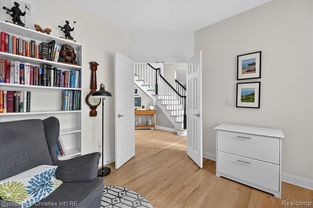 15465 Prestwick Circle, Northville, MI 48168