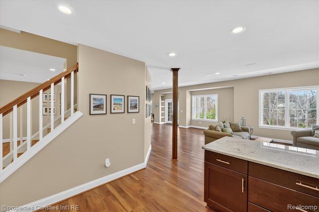 15465 Prestwick Circle, Northville, MI 48168