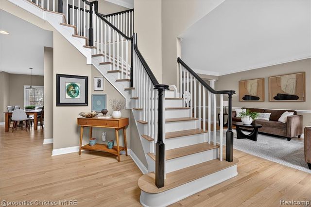 15465 Prestwick Circle, Northville, MI 48168