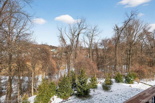 15465 Prestwick Circle, Northville, MI 48168