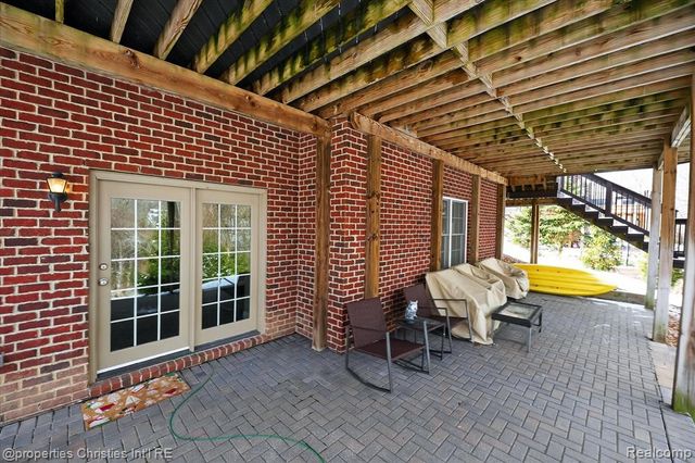 15465 Prestwick Circle, Northville, MI 48168