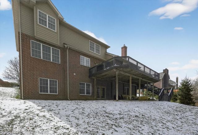 15465 Prestwick Circle, Northville, MI 48168