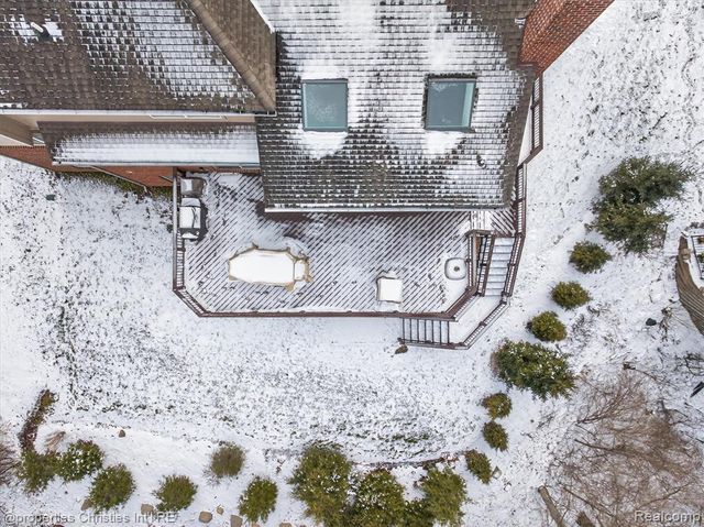 15465 Prestwick Circle, Northville, MI 48168