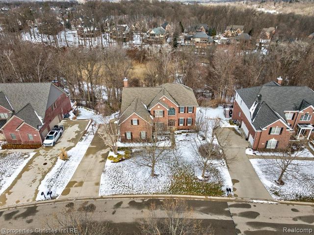 15465 Prestwick Circle, Northville, MI 48168