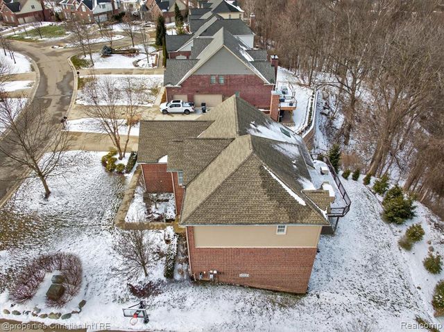 15465 Prestwick Circle, Northville, MI 48168