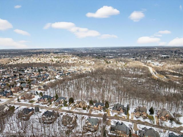 15465 Prestwick Circle, Northville, MI 48168