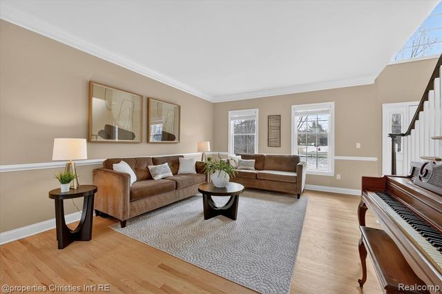 15465 Prestwick Circle, Northville, MI 48168