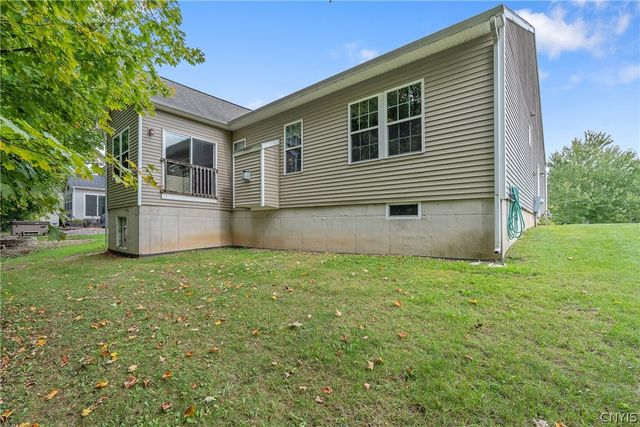 39 Silversides Way, Van Buren, NY 13027