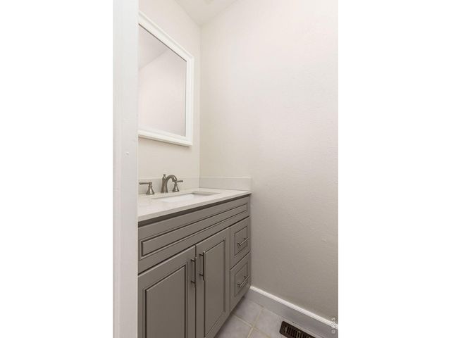 422 S Dover Ave, Lafayette, CO 80026