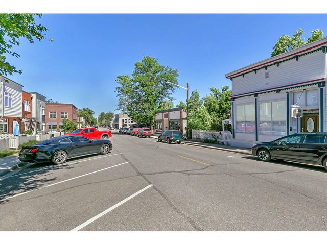 422 S Dover Ave, Lafayette, CO 80026