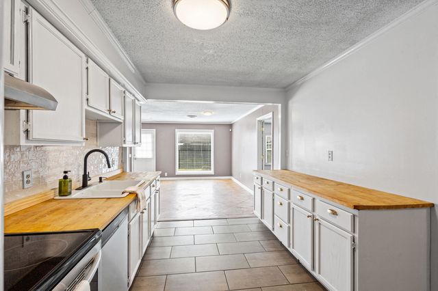 4745 DURBIN AVE, Memphis, TN 38122