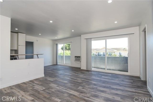 11825 National Boulevard 4, Los Angeles, CA 90064