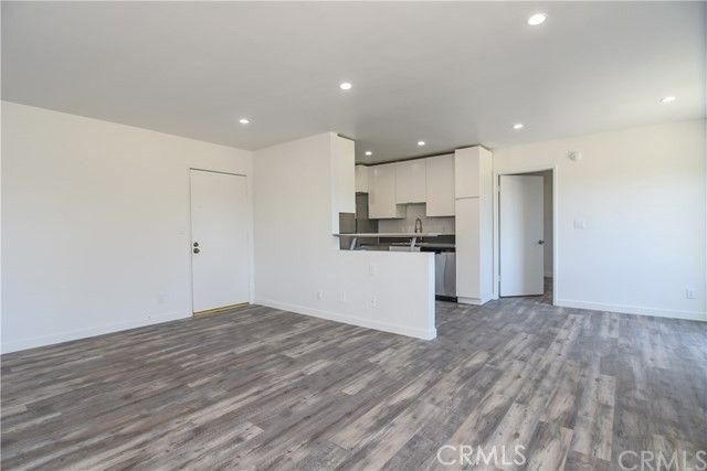 11825 National Boulevard 4, Los Angeles, CA 90064