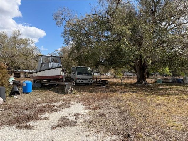 19650 Huber RD, North Fort Myers, FL 33917