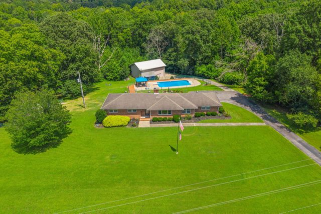 1939 Seven Mile Ferry Rd, Clarksville, TN 37040