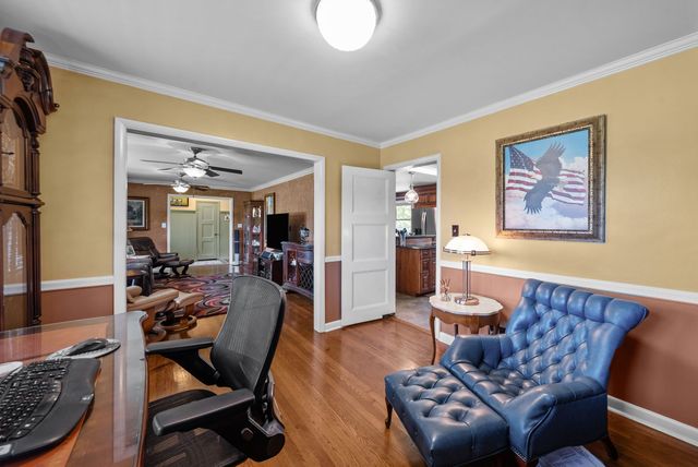 1939 Seven Mile Ferry Rd, Clarksville, TN 37040