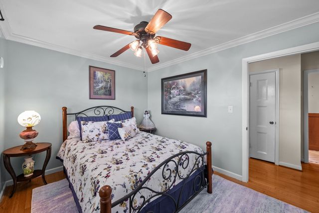 1939 Seven Mile Ferry Rd, Clarksville, TN 37040
