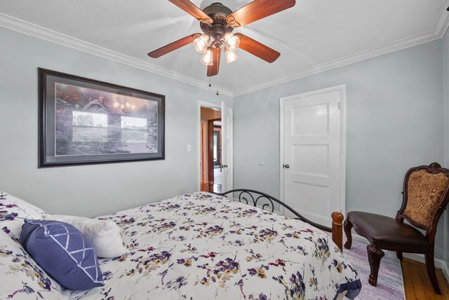 1939 Seven Mile Ferry Rd, Clarksville, TN 37040