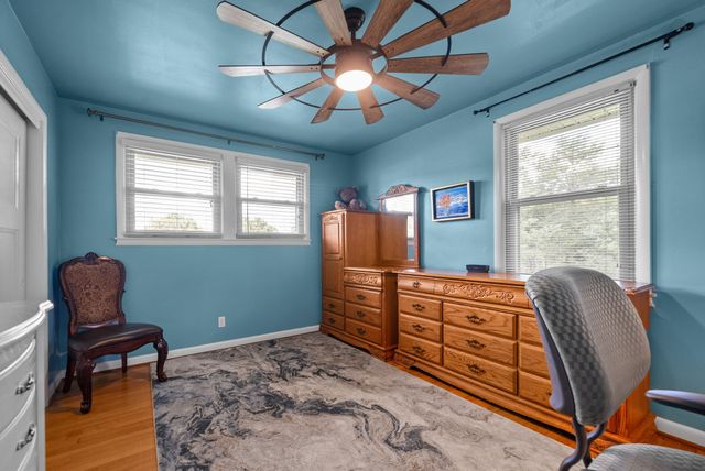 1939 Seven Mile Ferry Rd, Clarksville, TN 37040