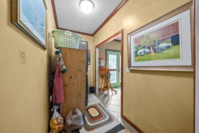 1939 Seven Mile Ferry Rd, Clarksville, TN 37040