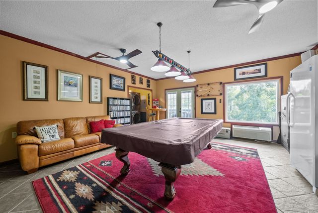 1939 Seven Mile Ferry Rd, Clarksville, TN 37040