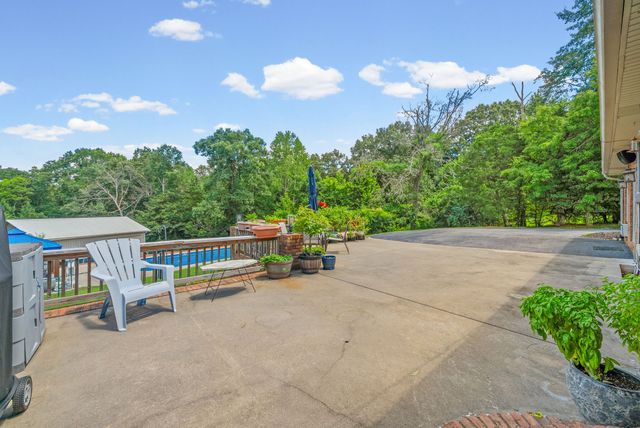 1939 Seven Mile Ferry Rd, Clarksville, TN 37040