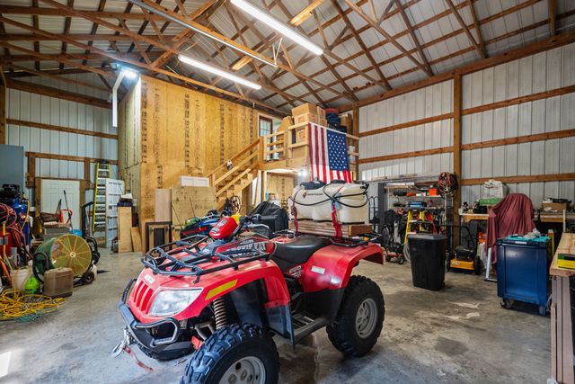 1939 Seven Mile Ferry Rd, Clarksville, TN 37040