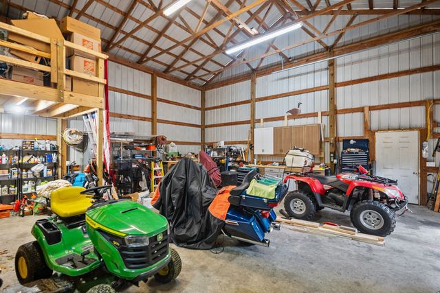 1939 Seven Mile Ferry Rd, Clarksville, TN 37040