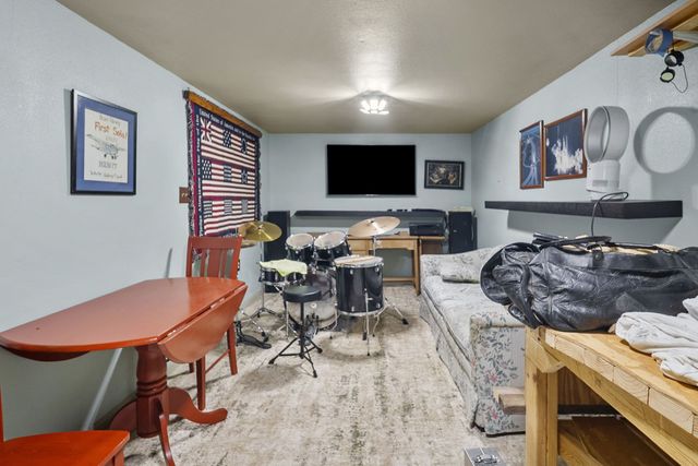 1939 Seven Mile Ferry Rd, Clarksville, TN 37040
