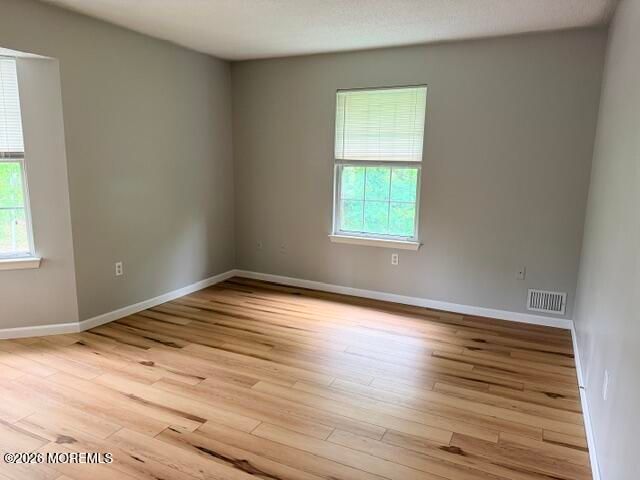 70 Players Circle, Tinton Falls, NJ 07724