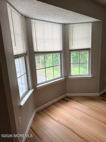 70 Players Circle, Tinton Falls, NJ 07724