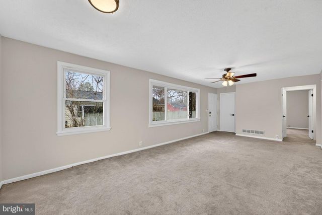 2950 ROSEMARY LN, Falls Church, VA 22042