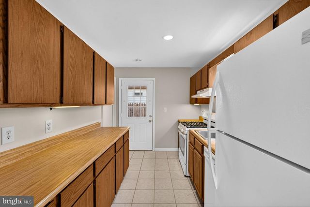 2950 ROSEMARY LN, Falls Church, VA 22042