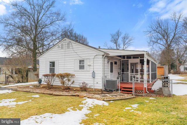 2950 ROSEMARY LN, Falls Church, VA 22042