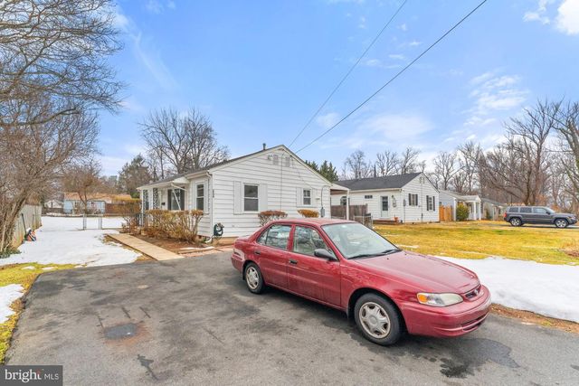 2950 ROSEMARY LN, Falls Church, VA 22042