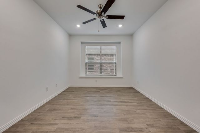 128 Breeds Hill Road, Little Elm, TX 75068
