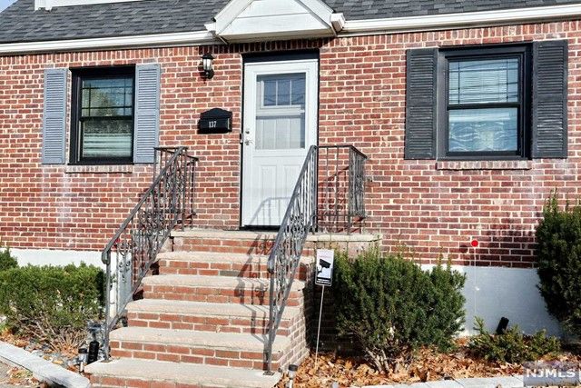 137 Phelps Avenue, Bergenfield, NJ 07621